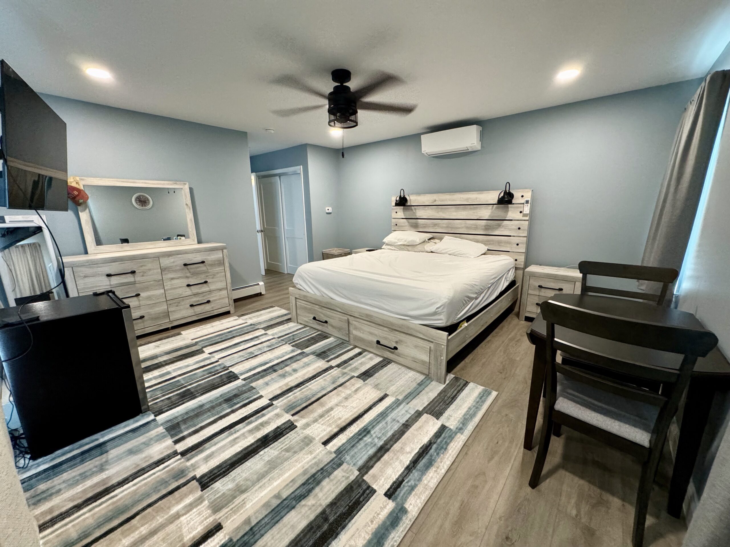 Creative Color Solutions: MHC Painting's Expertise in Using Shades to Transform Spaces