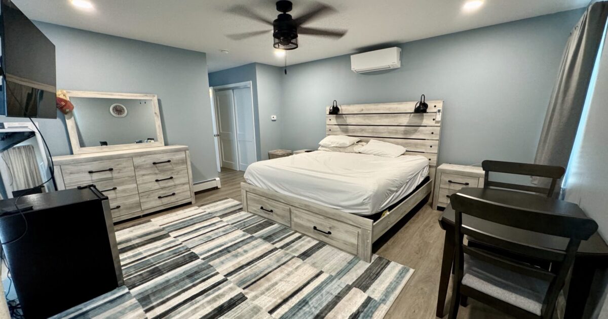 Innovative Patterns: MHC Painting's Guide to Creating Dynamic Accent Walls