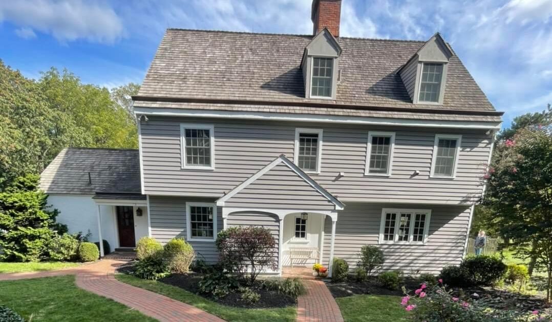 Revitalizing Outdoor Spaces: MHC Painting’s Techniques for Stunning Gardens