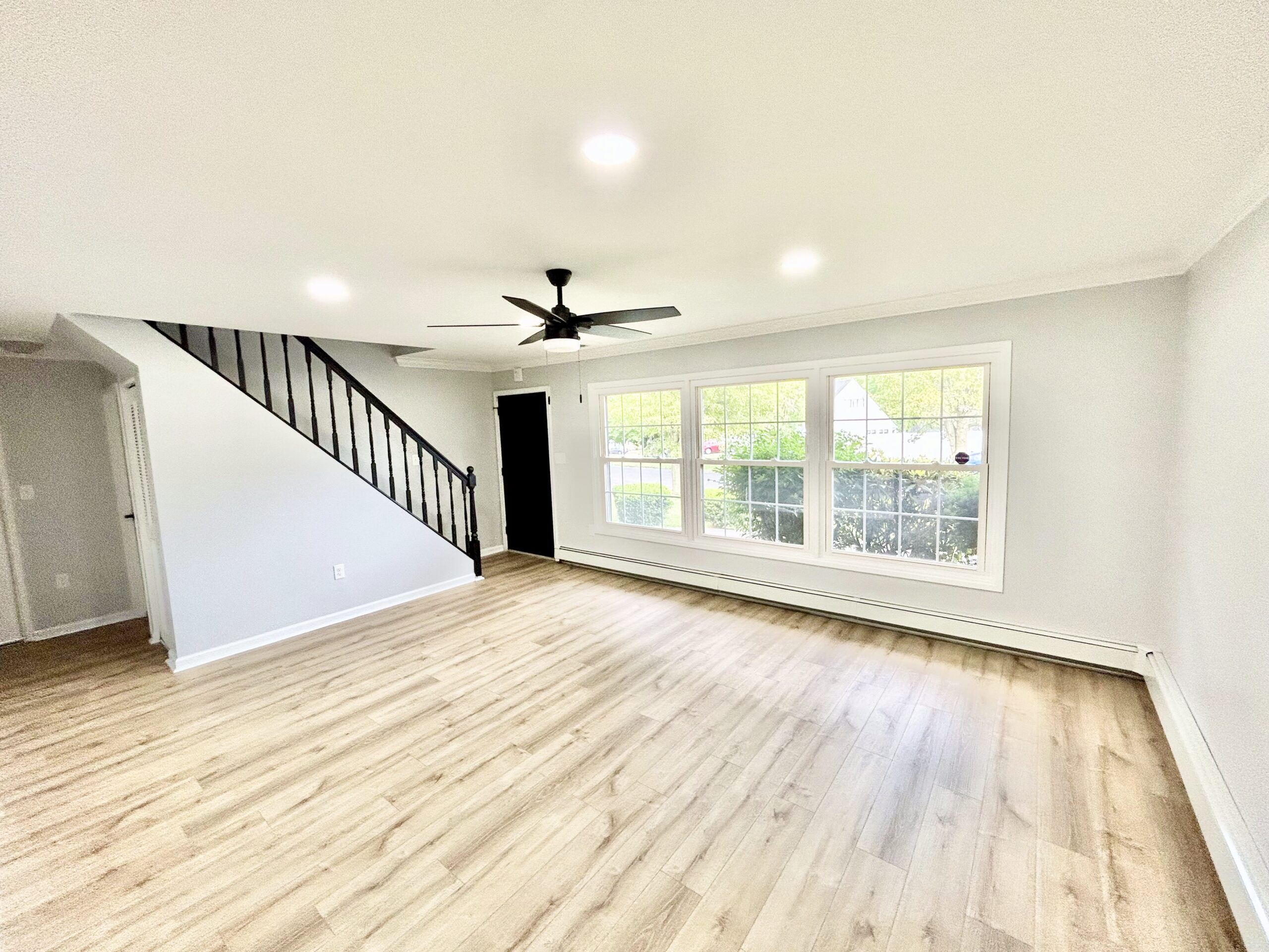 The Art and Science of Choosing the Perfect Paint: MHC Painting's Expertise